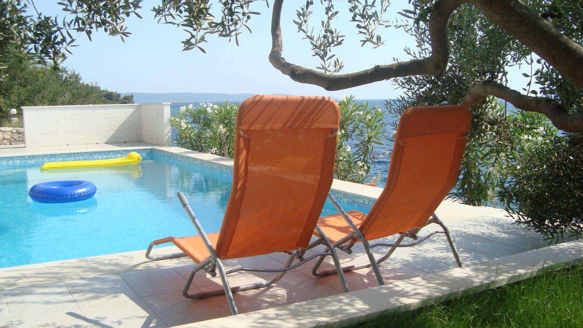 Apartments Niana With Heated Seawater Swimingpool Donji Okrug  Eksteriør billede