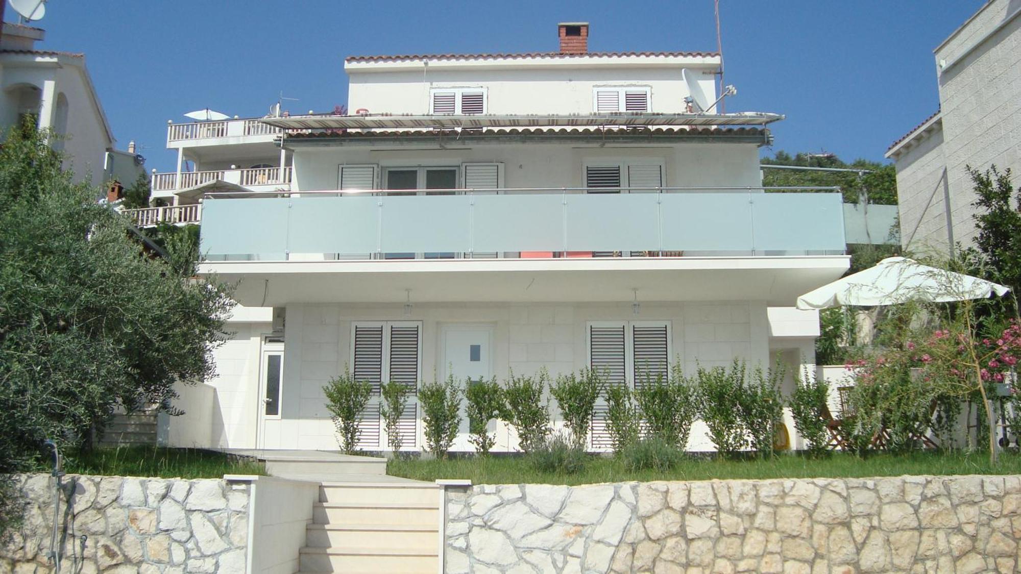 Apartments Niana With Heated Seawater Swimingpool Donji Okrug  Eksteriør billede